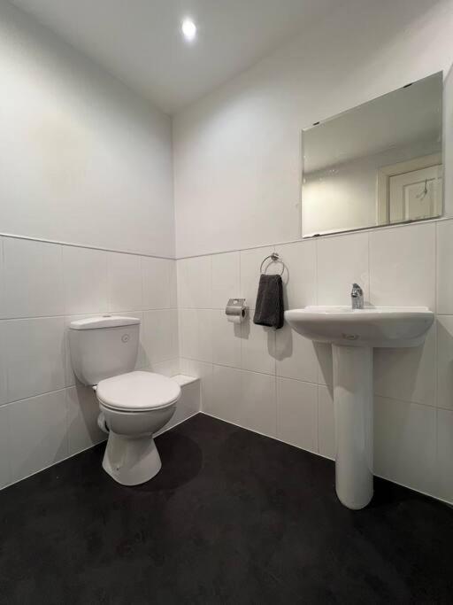 Modern Apartment In Dundee City Centre Bagian luar foto