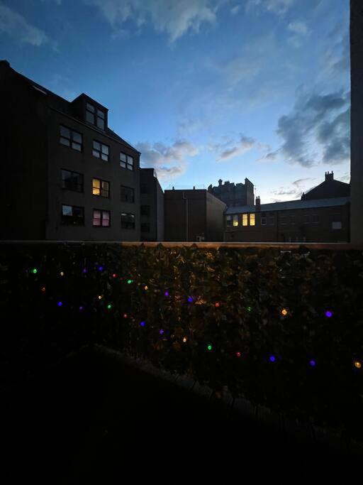 Modern Apartment In Dundee City Centre Bagian luar foto